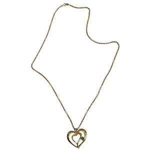 Vintage Avon Heart Pendant Necklace Emerald Green Stone Gold Tone 28” Chain